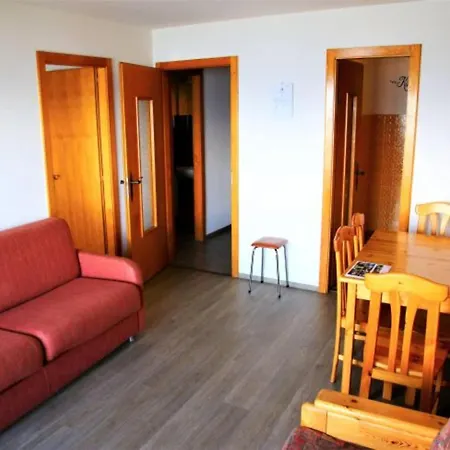 Apartamento With Swimming Pool Access