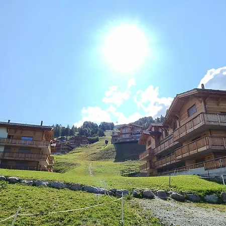 With Swimming Pool Access