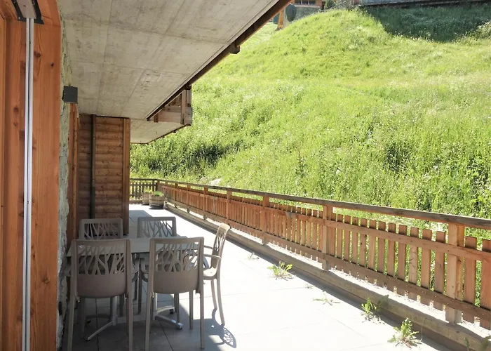 With Swimming Pool Access 公寓