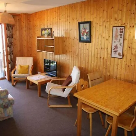 With Swimming Pool Access